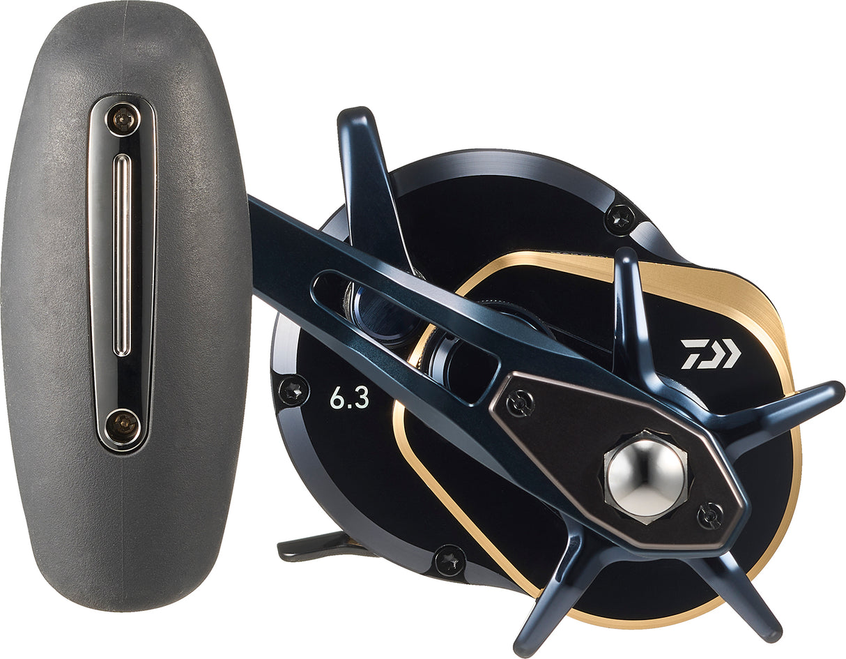 Daiwa - 25 SALTIGA 10