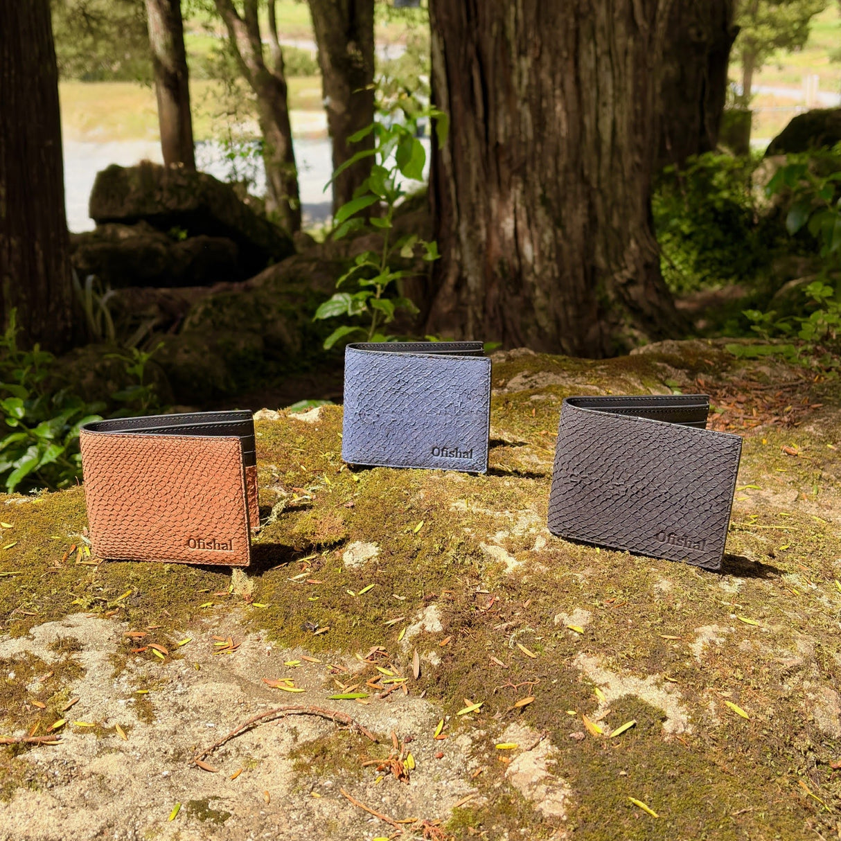 Ofishal - Fish Leather Bifold Wallet