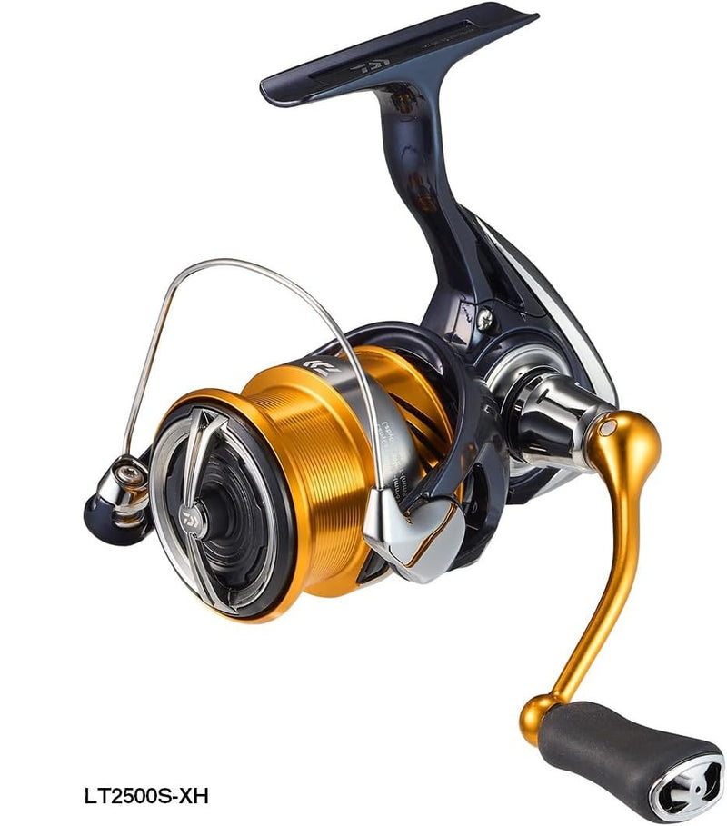 Daiwa 24 REVROS LT2000S-XH | Smooth Spin