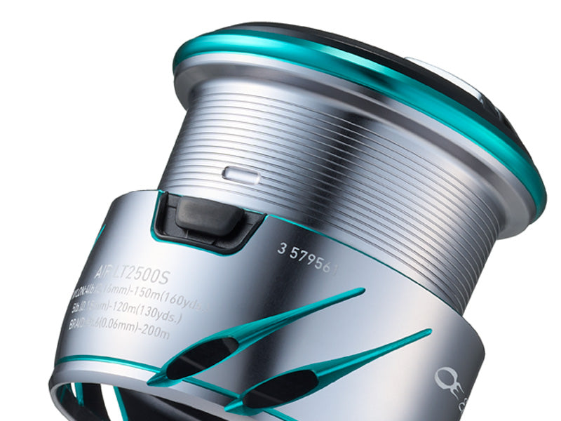 Daiwa 25 Emeraldas Air LT2500S | Egi Reel | Monster Fishing
